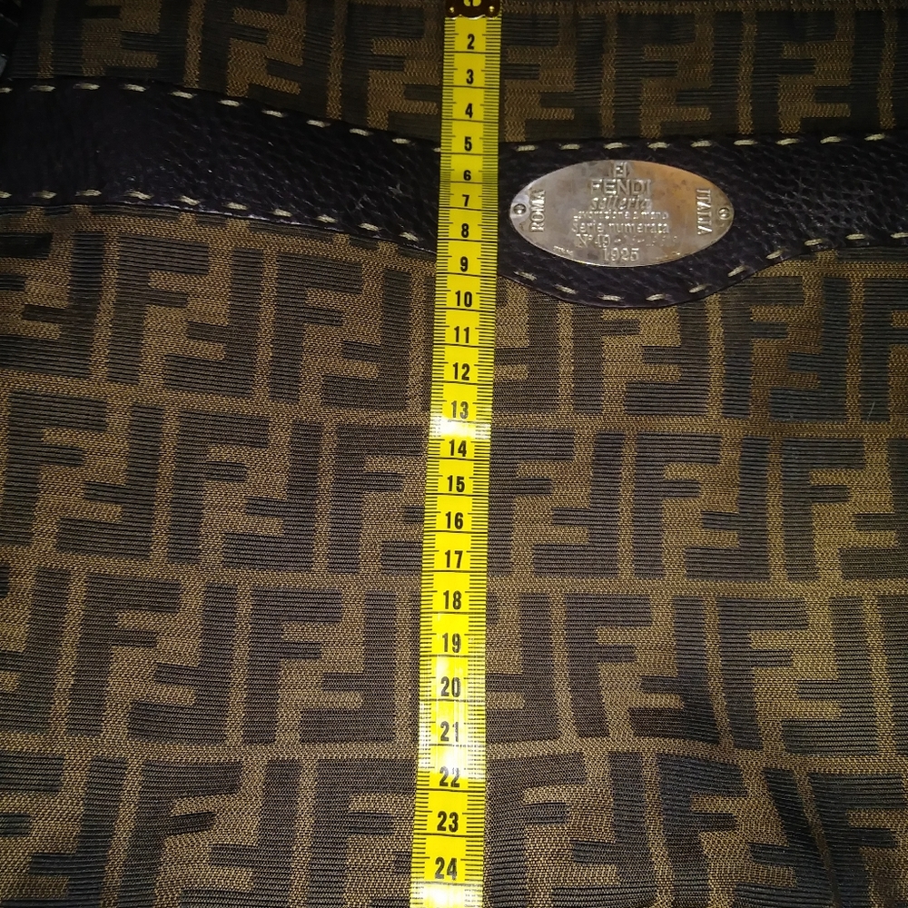 FENDI - Picture 5 of 8